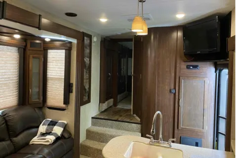 Spacious Toyhauler w/ 2 bathrooms