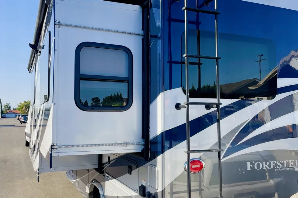 "RV, there yet" Forester MBS Class C Wi-Fi 
