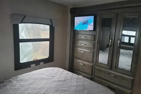 Jay & G's Jayco Prestige Class C