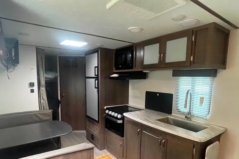 Rob's Keystone Passport SL 239MLWHE Travel Trailer
