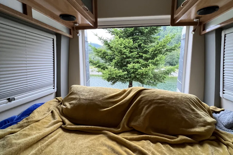 Betty - Coachmen Beyond 22C Class B