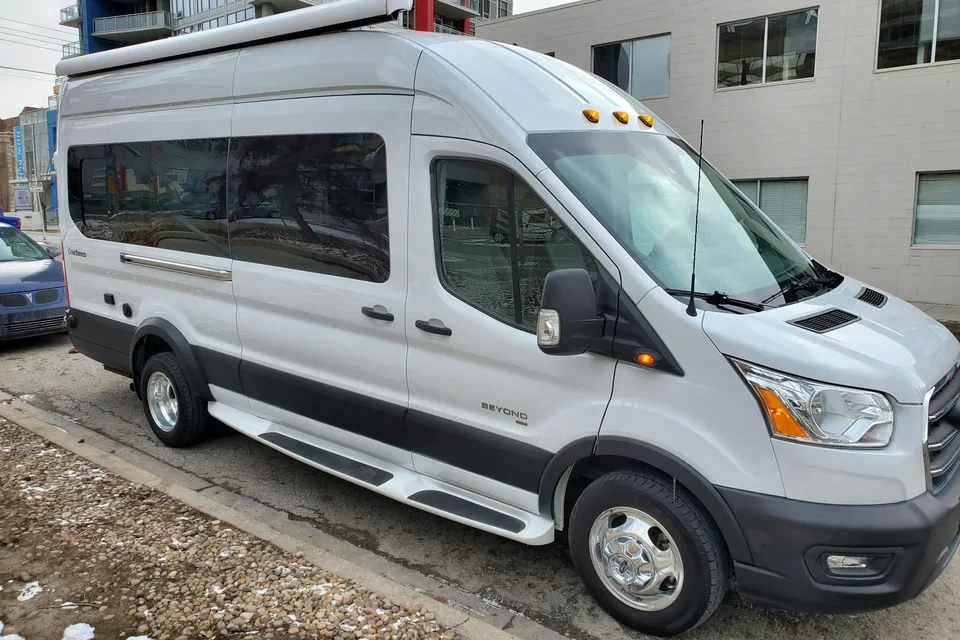 Betty - Coachmen Beyond 22C Class B