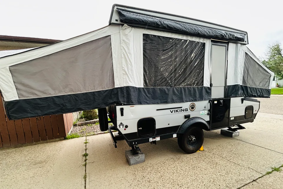 Courtney's Viking Tent Trailer