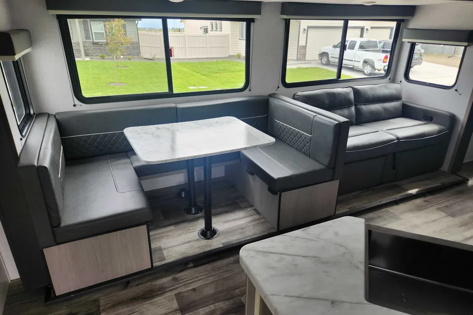 Harvey and Beccas Keystone 2755BH  Travel Trailer