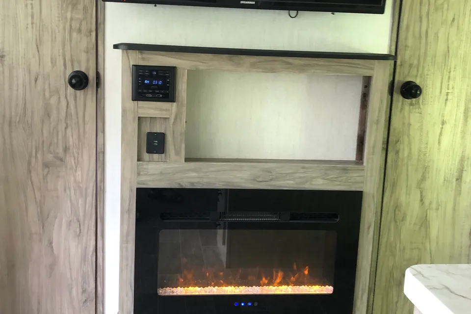 Glen's Forest River Alpha wolf Travel Trailer