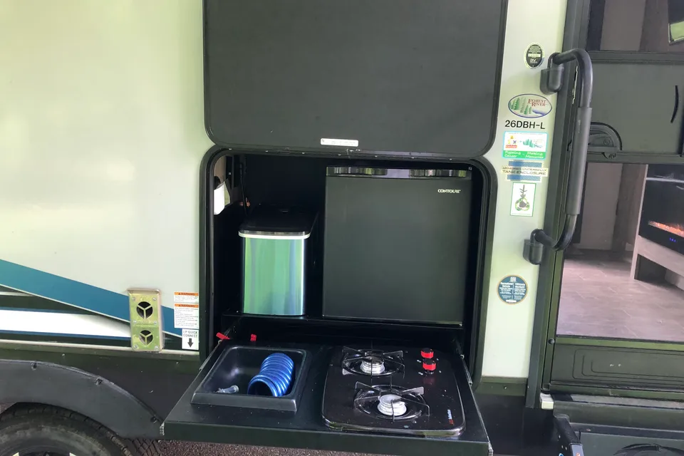 Glen's Forest River Alpha wolf Travel Trailer
