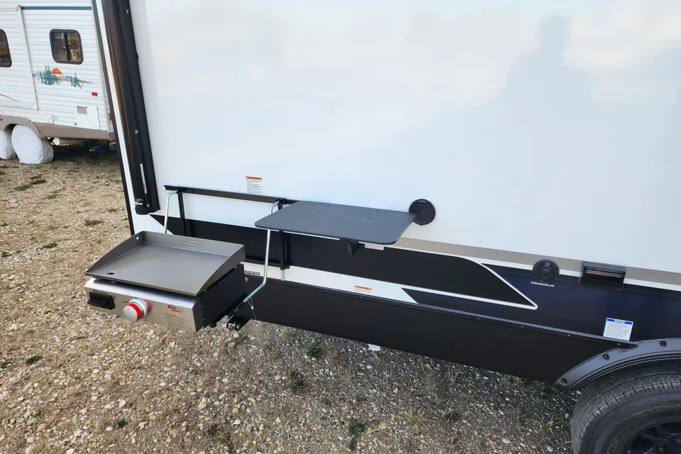 2024 Brand New Surveyor Legend with Solar Power, SUV TOWABLE