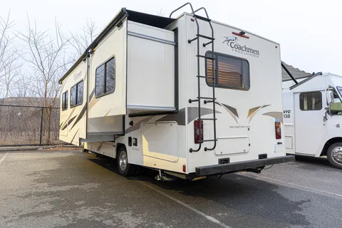 Dream Lux RV – 2020 Freelander Class C | Sleeps 8