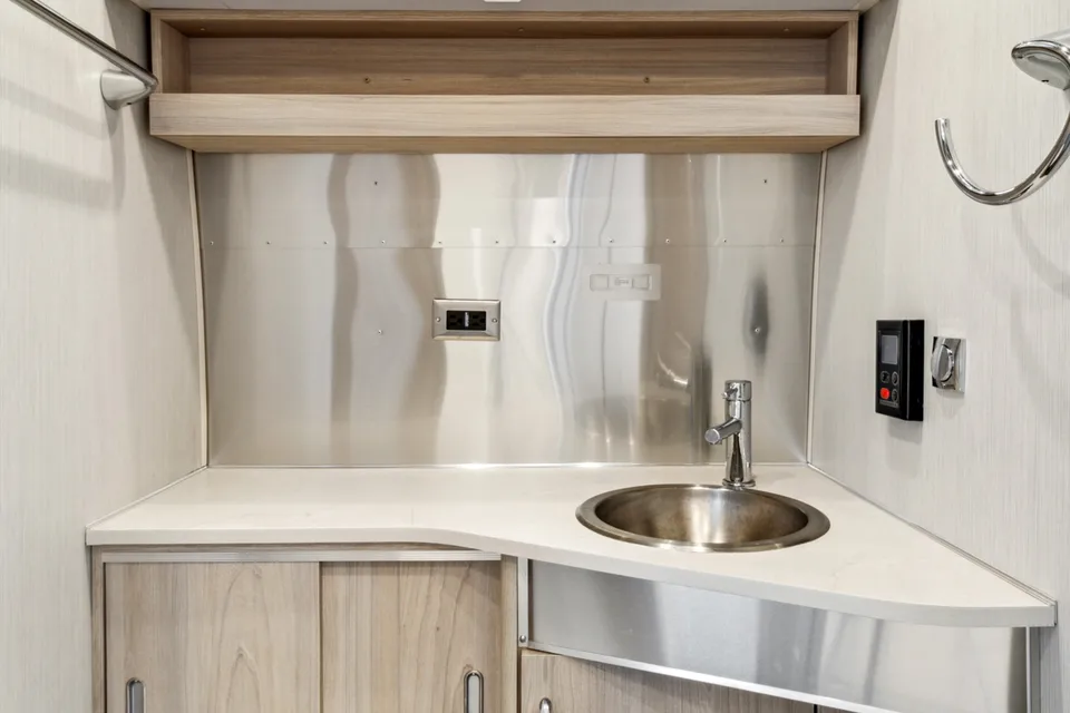 2023 Airstream Globetrotter 25FB