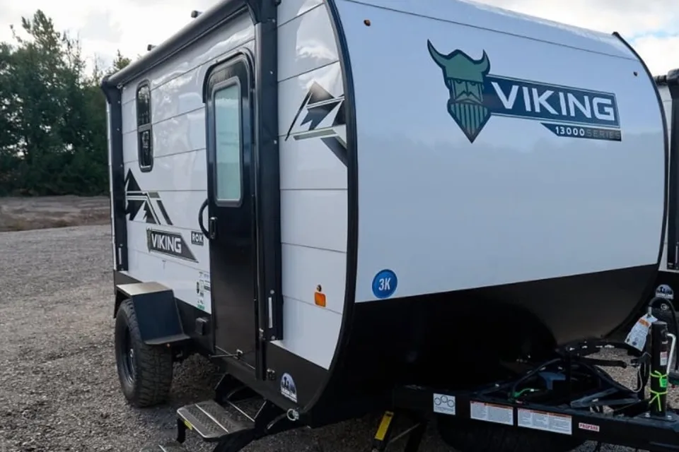 Justin's Forest River Viking rok 13000 Travel Trailer