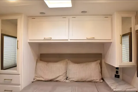 Thor's Chariot Class C Luxury Delivery Available Sleeps 6