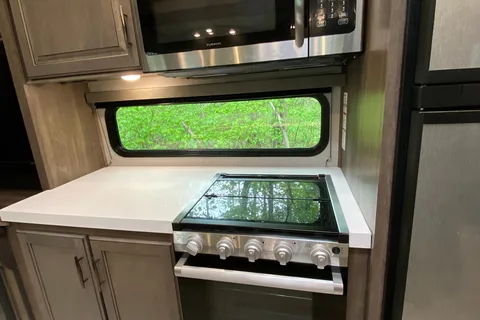 Scott's Solitude S-Class 3740BH Fifth Wheel