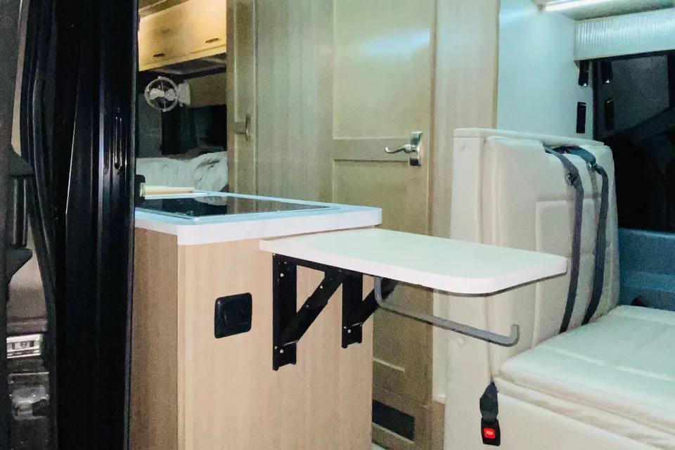 Vanderweg Tribute Class B Campervan