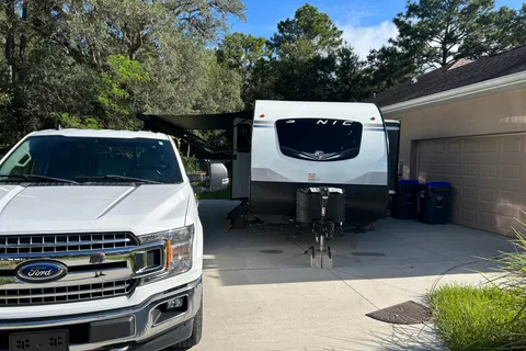 Don's Venture RV Sonic 220vrb Travel Trailer