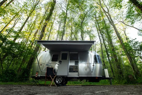Comfy Airstream Bambi Sport RB - Delivered to Your Location