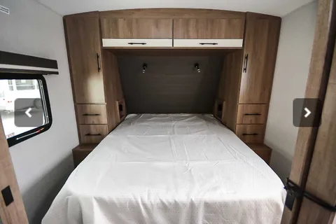 H-Bee Grand Design Imagine 2500RL Travel Trailer
