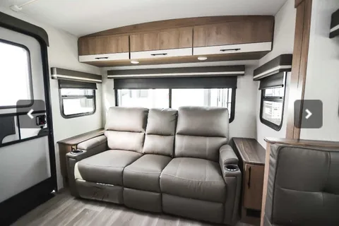 H-Bee Grand Design Imagine 2500RL Travel Trailer