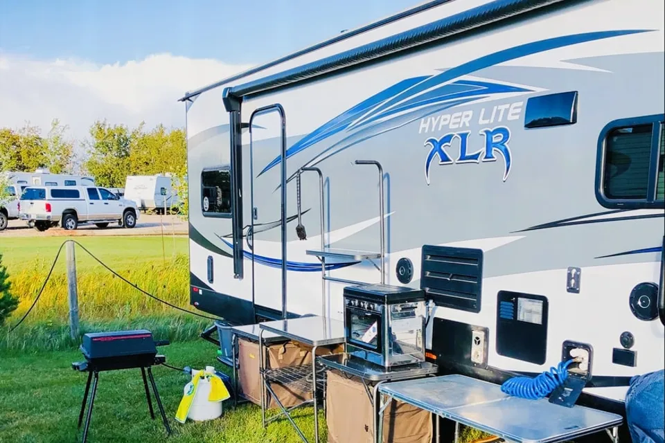 Gordon's Forest River XLR Hyperlite Toy Hauler