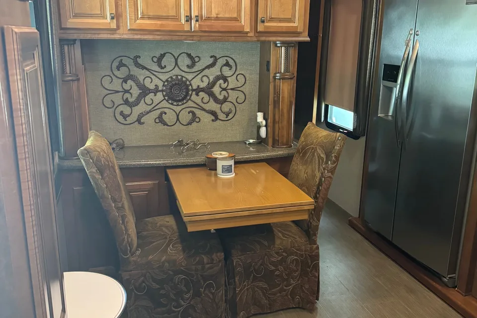 Heartland Big Country 3800FL Fifth Wheel Sleeps 6!