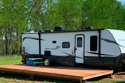 Steve’s Open Range Highland ridge 26bhs Travel Trailer