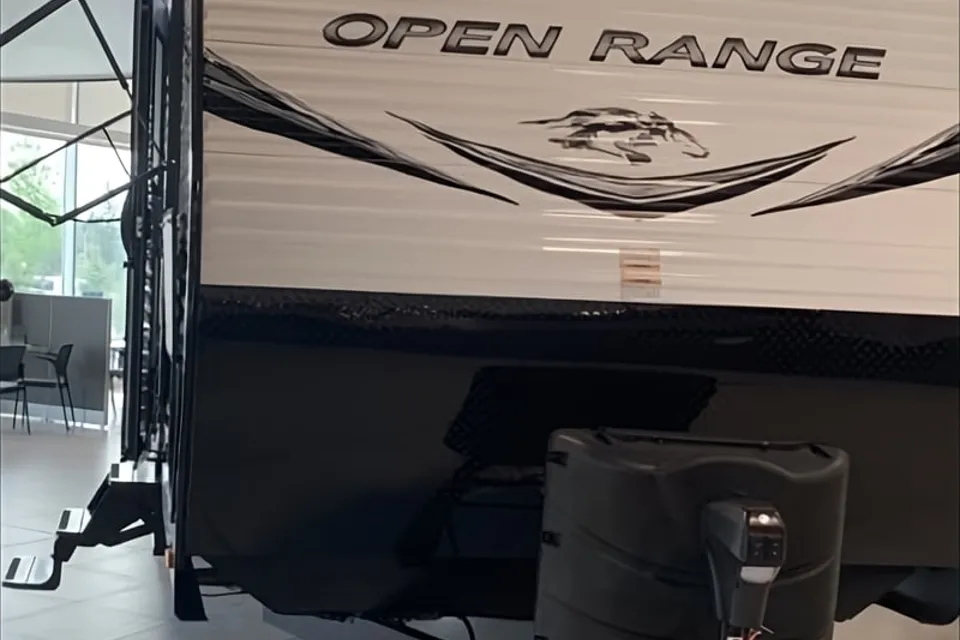 Steve’s Open Range Highland ridge 26bhs Travel Trailer