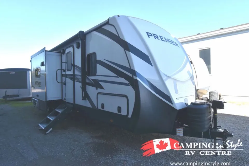 Troy & Shannon’s Rolling Retreat