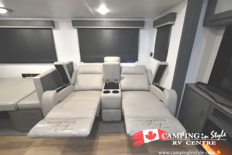 Troy & Shannon’s Rolling Retreat