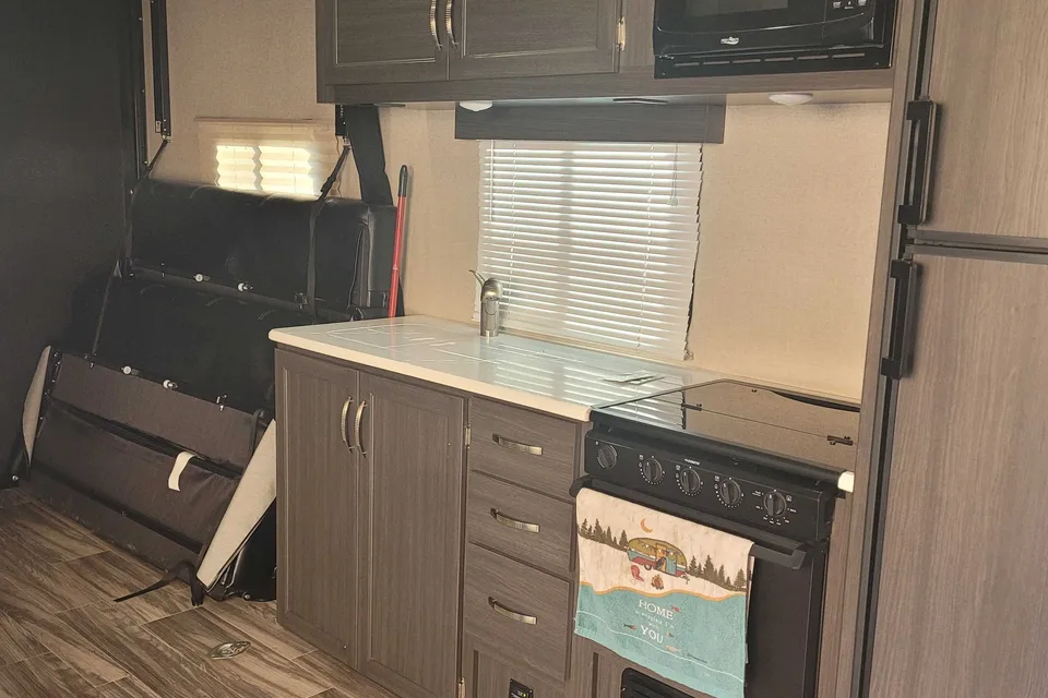 2021 Genesis Wanderer Toy Hauler, Journey Trailer Rentals 