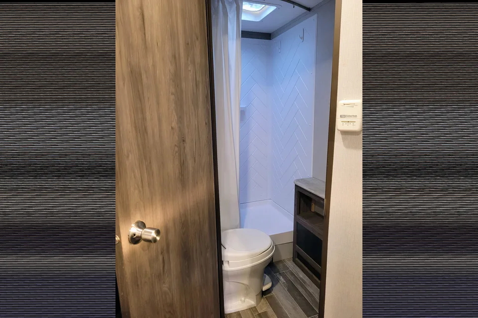 Dean's Crossroads Zinger Travel Trailer