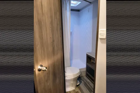 Dean's Crossroads Zinger Travel Trailer