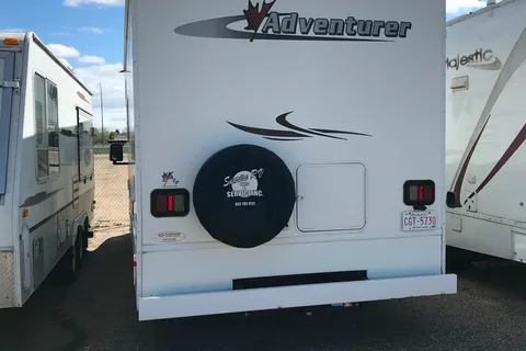Sleeps 6 - Firefly Class C Motorhome