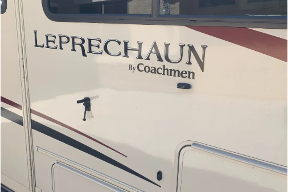 Surprise Adventure's Coachmen 260 DS Class C