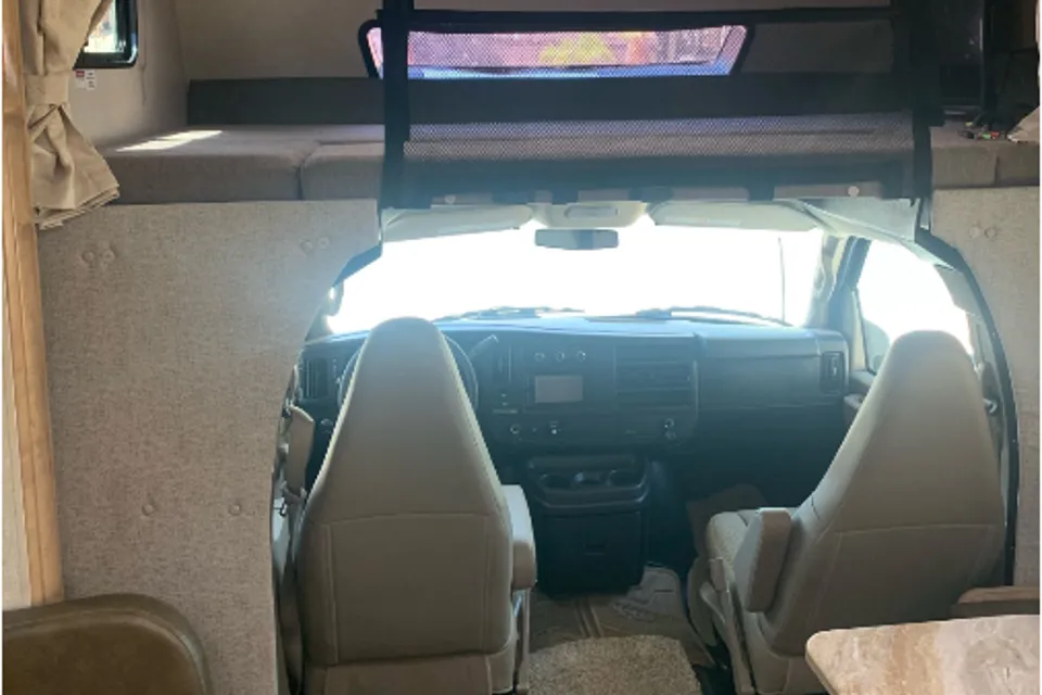 Surprise Adventure's Coachmen 260 DS Class C