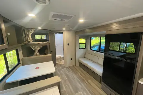 Bowser's Grand Design Transcend 26BHX trailer