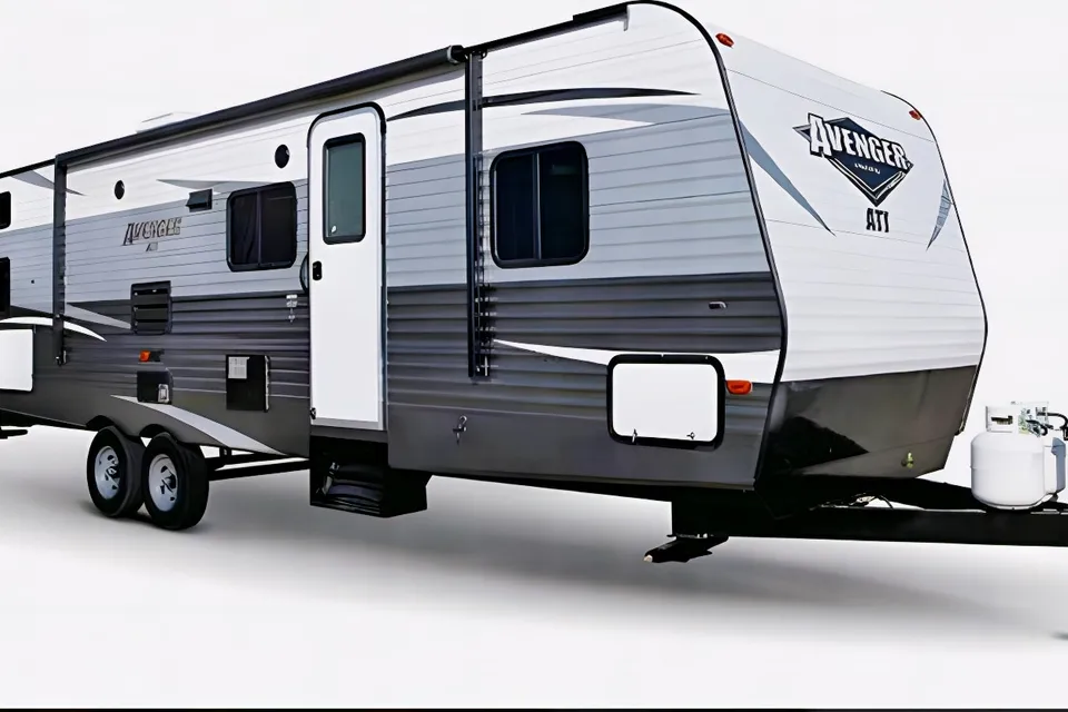 Billy's Foretravel Avenger Travel Trailer