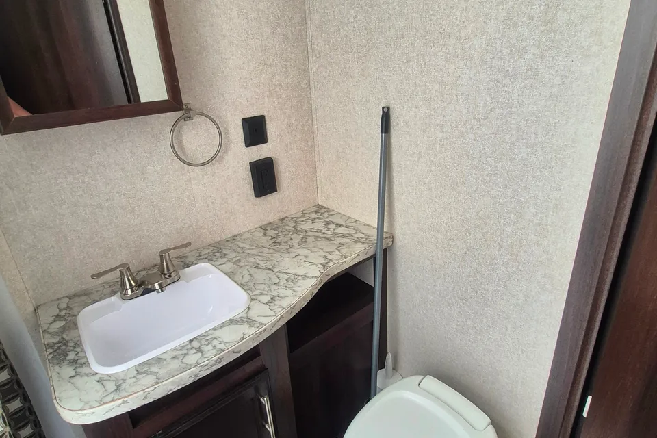 Christine's Jayco Jayflight SXL Travel Trailer