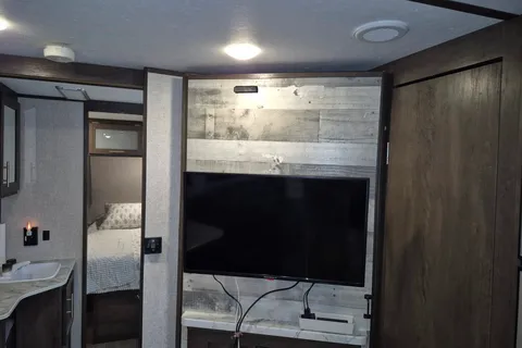 Kevin's Coleman Dutchmen Travel Trailer