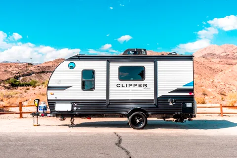 2021 Coachmen Clipper Ultra-Lite 17FQS Travel Trailer