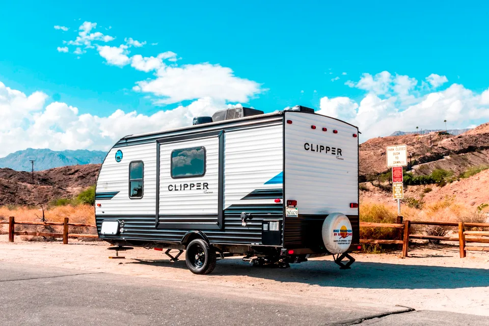 2021 Coachmen Clipper Ultra-Lite 17FQS Travel Trailer