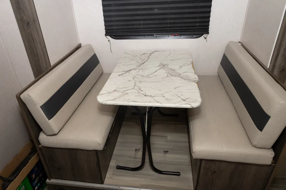 2021 Coachmen Clipper Ultra-Lite 17FQS Travel Trailer