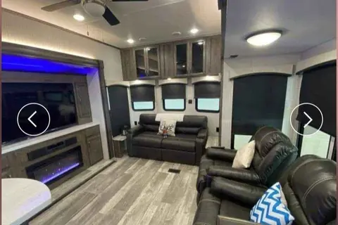 rebecca's Grand River 40fdd Travel Trailer