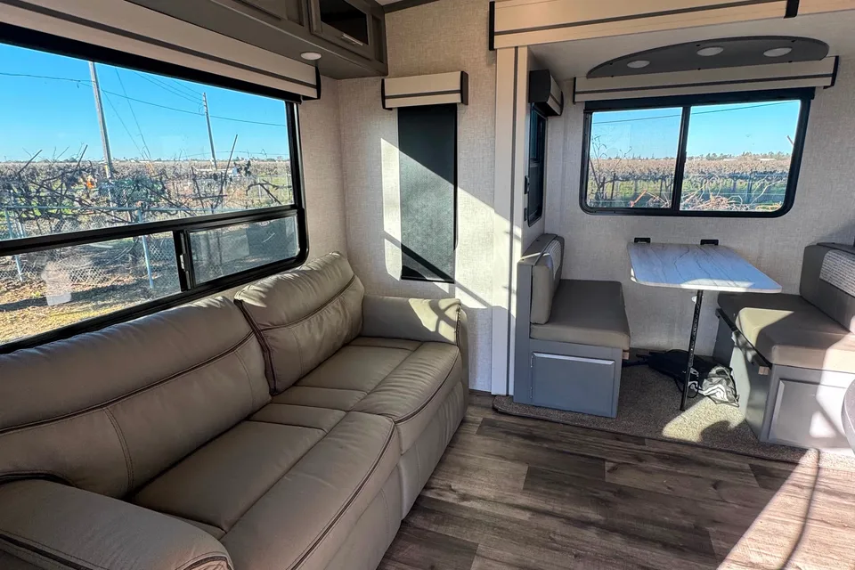 Crossroads Volante Fifth Wheel