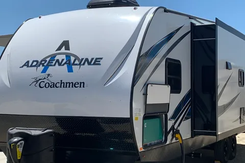 Joe's Coachmen 2020 Adrenaline 29KS Toy Hauler