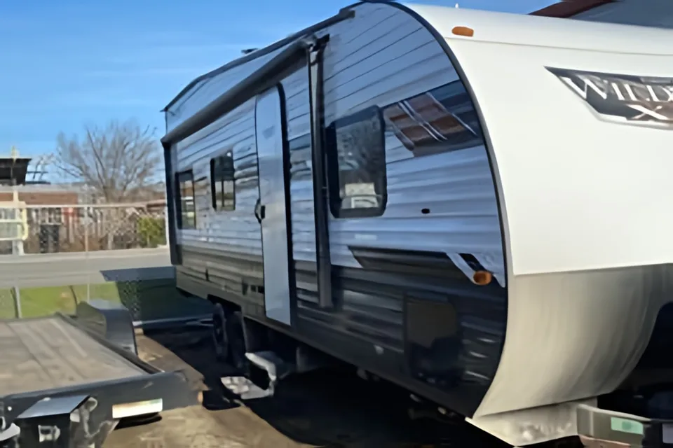 FOREST RIVER WILDWOOD Toy Hauler
