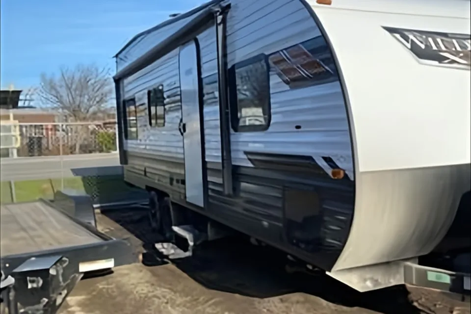 FOREST RIVER WILDWOOD Toy Hauler