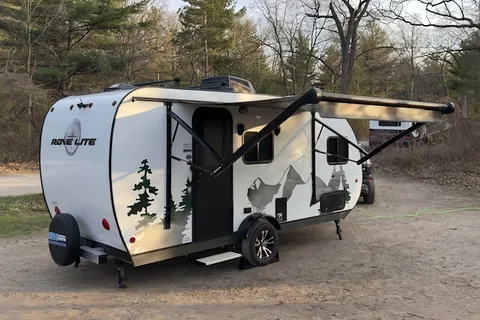 2024 Rove Lite 16rb Travel Trailer