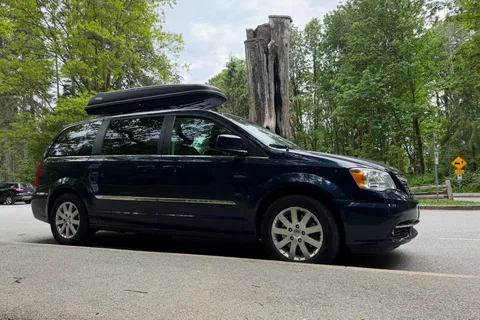 Get outta town and country