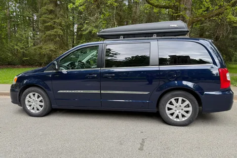 Get outta town and country
