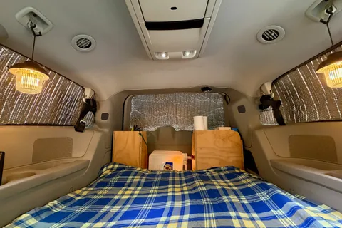 Get outta town and country