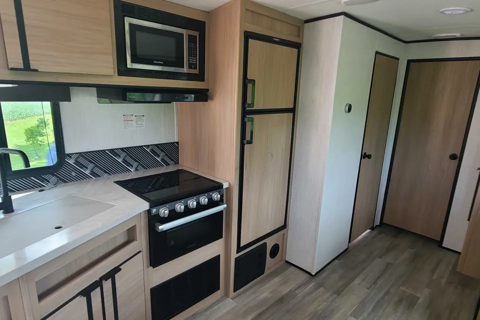 Cruiser RV radiance 28qd